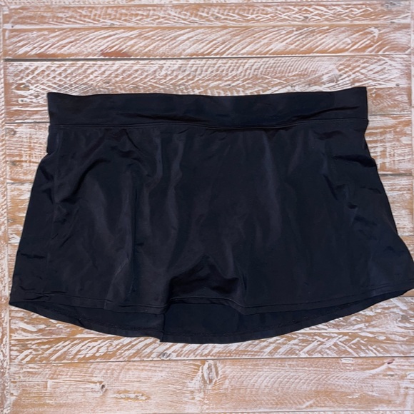 ☀️Tropical Escape Swim Mini Skirt Black Bottoms☀️~8 - Picture 7 of 14